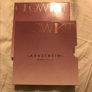 Anastasia Beverly Hills SUGAR Glow Kit (new)!